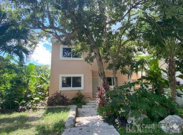 Casa · 220m² · 4 Recámaras · 2 Estacionamientos · Casa en Venta en Puerto Aventuras, Solidaridad, Quintana Roo