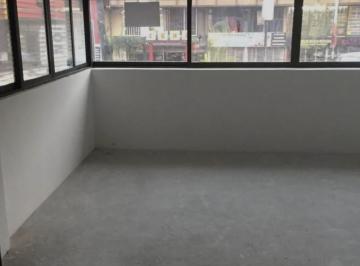 Local comercial · 4 Estacionamientos · Local en Ciudad Satélite