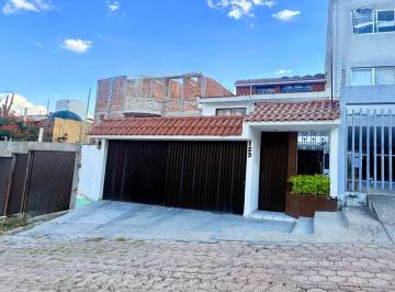 Casa de 4 habitaciones, León · Casa en Venta en Leon. Ideal Para Uso Comercial. a Unos m de La Salle Norte