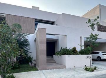 Casa · 366m² · 3 Recámaras · 3 Estacionamientos · Casa en Venta en Bosques de Las Misiones, Santiago Nl