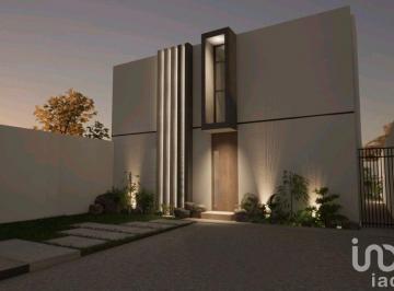 Casa · 128m² · 3 Recámaras · 2 Estacionamientos · Casa en Venta en El Norte de Mérida, Yucatán