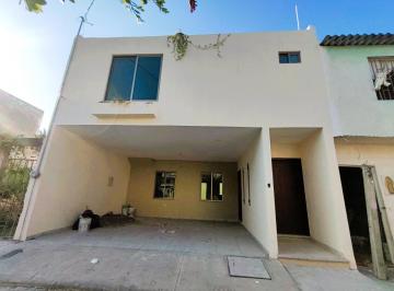 Casa · 185m² · 2 Recámaras · 2 Estacionamientos · Casa en Venta en Centro Boca del Río Veracruz