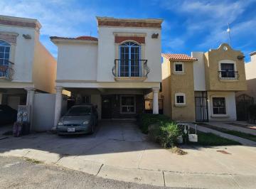 Casa · 140m² · 2 Estacionamientos · Casa en Fraccionamiento Jardines de Aragón