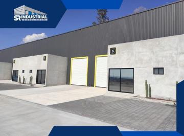 Bodega comercial · 261m² · 4 Estacionamientos · Bodega en Renta Queretaro Bajio