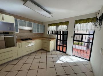 Casa de 3 habitaciones, Naucalpan de Juárez · Casa en Venta en Boulevares, Naucalpan, Edo. de México