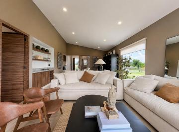 Casa en condominio · 201m² · 3 Recámaras · 2 Estacionamientos · Casa en Venta en Condado del Valle Modelo Solara