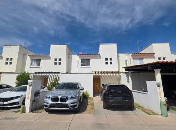 Casa · 130m² · 2 Recámaras · 2 Estacionamientos · Venta Casa en Yalta Campestre Residencial Al Norte de La Ciudad Bi