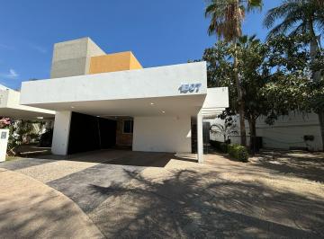 Casa · 3 Recámaras · 3 Estacionamientos · Casa en Renta en Isla Musala Priv. Tenerife
