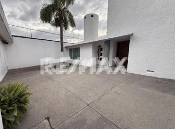 Casa uso de suelo de 4 habitaciones, Querétaro · #114 Venta de Casa con Uso de Suelo en Wenceslao S de La Barquera, Villas del Sur