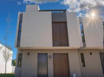 Casa de 3 habitaciones, Querétaro · Casa en Venta en Juriquilla, Equipada, Roof Garden, 3 Recámaras, 140 m², Lujo