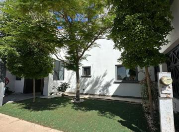 Casa · 341m² · 4 Recámaras · 2 Estacionamientos · Casa en Venta, 4 Recamaras, 341 m². Residencial Balboa. Mexicali, Baja California