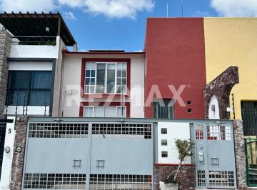 Casa de 3 habitaciones, Querétaro · #106 Renta de Casa Amueblada en Milenio III