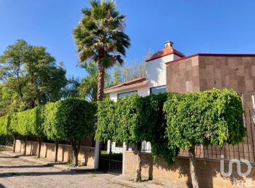 Casa · 230m² · 2 Recámaras · 2 Estacionamientos · Hermosa Casa en La Moraleda, Atlixco