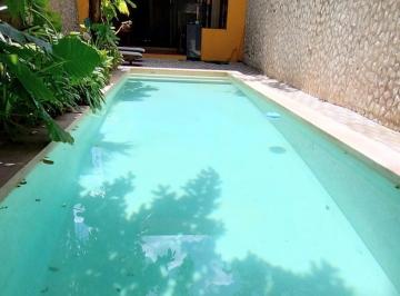 Casa · 273m² · 2 Recámaras · 1 Estacionamiento · Hermosa Casa en Venta Centro Santiago (Avc - 2732)