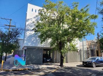Edificio · 465m² · 7 Recámaras · 5 Estacionamientos · Edificio en Venta en Zona Centro, Monterrey, Nuevo León, Mx