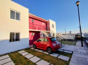 Departamento de 2 habitaciones, Querétaro · Hermosos Duplex en Venta con Alberca y 2 Baños Completos a Solo 15 Minutos de Plaza del Parque