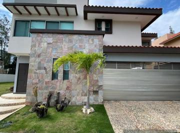 Casa · 580m² · 3 Recámaras · 3 Estacionamientos · Casa en Venta Fraccionamiento Vista Bella, Riviera Veracruzana, Alvarado, Veracruz