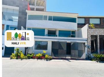 Casa en condominio · 500m² · 3 Recámaras · 4 Estacionamientos · Casa en Condominio en Fraccionamiento Lomas Verdes 6a Sección