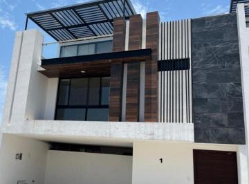 Casa en Renta de 3 habitaciones Lomas de Angelópolis · Renta de Casa Moderna Zona Lomas de Ángelópolis Cáscata, San Andrés Cholula