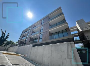 Departamento · 120m² · 2 Recámaras · 2 Estacionamientos · Departamento en Venta en La Zona de Carretera Nacional Santiago
