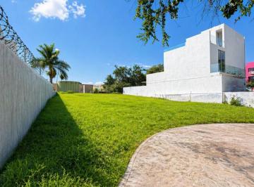 Terreno / Lote , Chapala · Terreno en Venta en Ajijic Centro | 490 m² Listo Para Construir | Ubicación Privilegiada