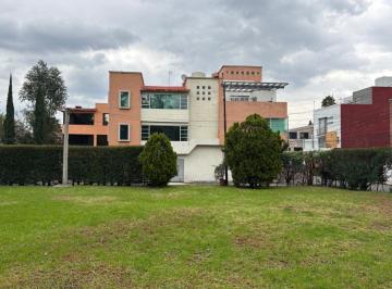 Casa de 4 habitaciones, Xochimilco · Casa en Esquina en Barrio 18