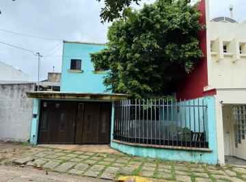 Casa · 137m² · 2 Estacionamientos · Casa en Venta. Calle Puebla, Col. Petrolera. Coatzacoalcos, Ver.