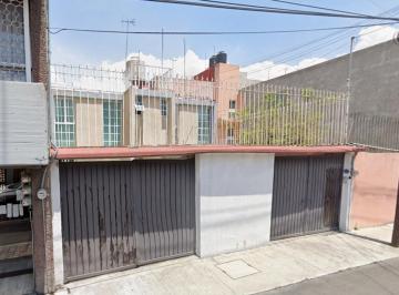 Casa de 3 habitaciones, Iztacalco · Casa en Iztacalco de Remate Bancario