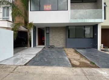 Casa en condominio de 5 habitaciones, Tlajomulco de Zúñiga · Casa en Venta Bosque Cedros Zona Sur a un Costado de Prepa Tec Monterrey