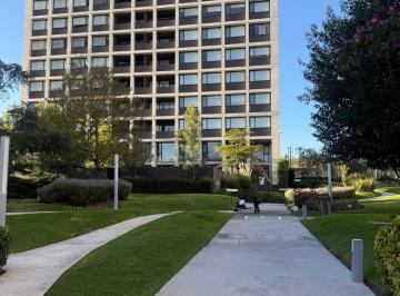 Entrada al edificio · Departamento Allegra