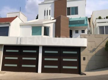 Casa · 385m² · 4 Recámaras · 2 Estacionamientos · Casa en Venta en Mayorazgos del Bosque, Atizapán, Mex.
