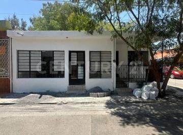 Casa · 120m² · 3 Recámaras · Casa en Venta en Col. Unidad Modelo en Monterrey