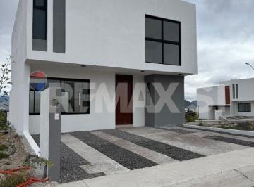 Casa Venta de 3 habitaciones · Casa en Venta en San Isidro Juriquilla