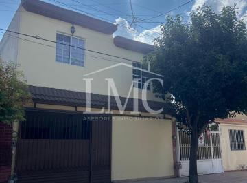 Casa de 4 habitaciones, Saltillo · En Venta Casa Equipada Al Sur de Saltillo