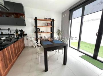 Casa de 3 habitaciones, El Marqués · Zibatá, Venta. Casa con Roof Garden, Amenidades, 3 Recámaras