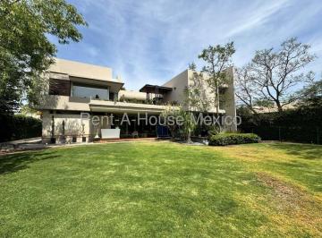 Casa de 4 habitaciones, Querétaro · Residencia en Venta en El Campanario | Dg