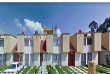 Casa · 60m² · 2 Recámaras · 1 Estacionamiento · Casa en Venta en Tultepec, Estado de México