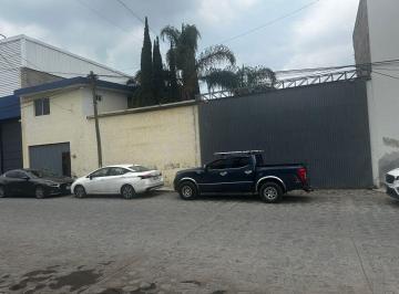 Inmueble productivo urbano , San Pedro Tlaquepaque · Venta de Bodega con Dos Departamentos Cerca de Periférico y Av Colón