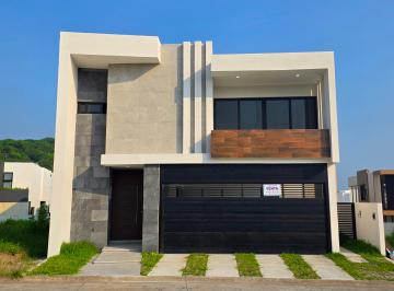 Casa de 3 habitaciones, Alvarado · Casa en Venta en Punta Tiburón y Alberca con Cascada