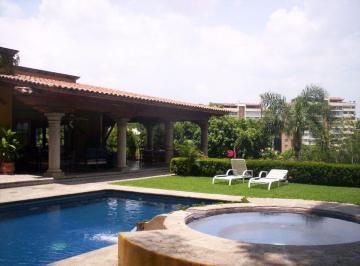 Casa de 5 habitaciones, Cuernavaca · Casa Muy Amplia en Venta o Renta en Palmira