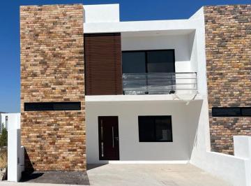 Casa de 3 habitaciones, Querétaro · Casa con 3 Recámaras de 128 m² en Venta, San Isidro, Juriquilla