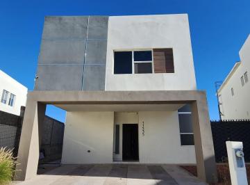 Casa · 260m² · 4 Recámaras · Casa en Juárez