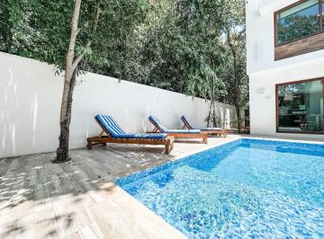 Casa · 254m² · 4 Recámaras · 2 Estacionamientos · Casa en Tulum