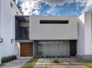Casa · 265m² · 4 Recámaras · 3 Estacionamientos · Casa en Venta en Zibatá, Residencia de Autor, C.265 m² - 4 Recámaras, Lujo!