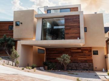Casa · 261m² · 3 Recámaras · 3 Estacionamientos · Casa en Venta en Zibatá, Hermoso Diseño Premium, 3 Recámaras, Mezzanine.
