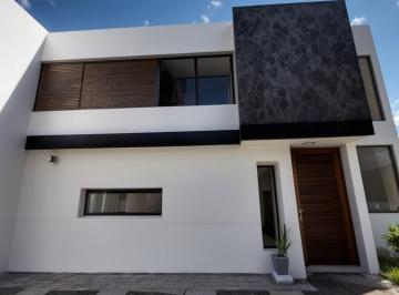 Casa · 190m² · 3 Recámaras · 3 Estacionamientos · Casa Totalmente Equipada en Grand Preserve Juriquilla