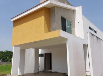 Casa · 209m² · 3 Recámaras · 2 Estacionamientos · Casa en Venta Residencial Onix Ixtacomitan Villahermosa
