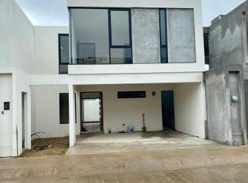 Casa · 170m² · 3 Recámaras · 2 Estacionamientos · Casa en Pre - Venta Privada Verona Sol Campestre Villahermosa