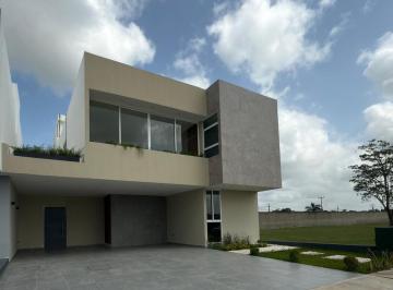 Casa · 346m² · 4 Recámaras · 2 Estacionamientos · Casa Nueva en Pre - Venta Villa Brisa Villahermosa