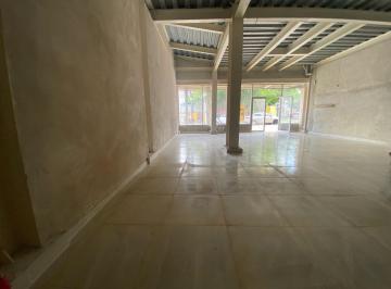 Local comercial · 160m² · Local en Av 27 de Febrero